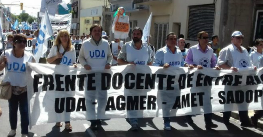 Se tensa la paritaria y los gremios docentes entrerrianos convocan a un paro en reclamo de mejoras salariales