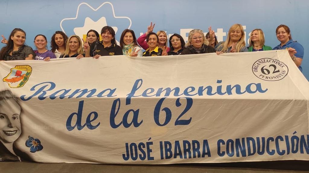 Cumbre de mujeres líderes de agrupaciones político sindicales con el objetivo de diseñar un plan para entregarle a Sergio Massa