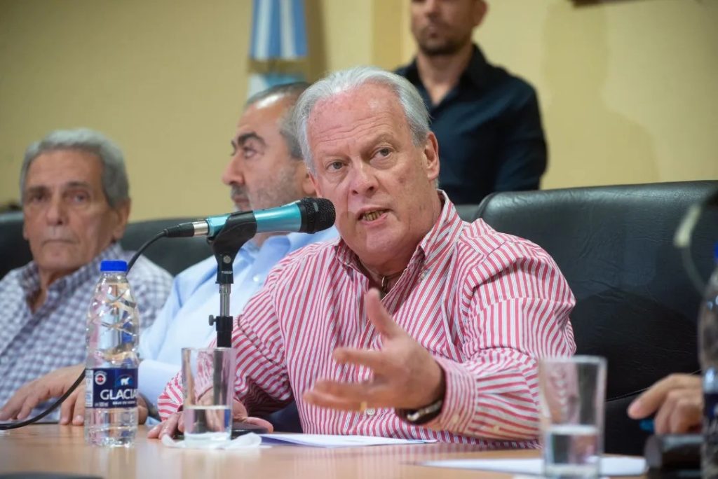 Andrés Rodríguez reconoció que Milei todavía no llamó a la CGT y le avisó que "Argentina no da para recortar empleo"
