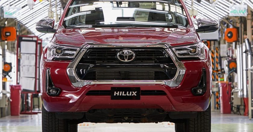 #EXCLUSIVO A poco más de un mes de la asunción de Milei, Toyota avisa que el lunes paralizará por completo su planta