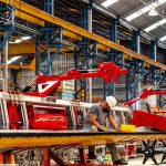 La confianza industrial cayó a su nivel más bajo del año y los empresarios ya planifican recortes de personal