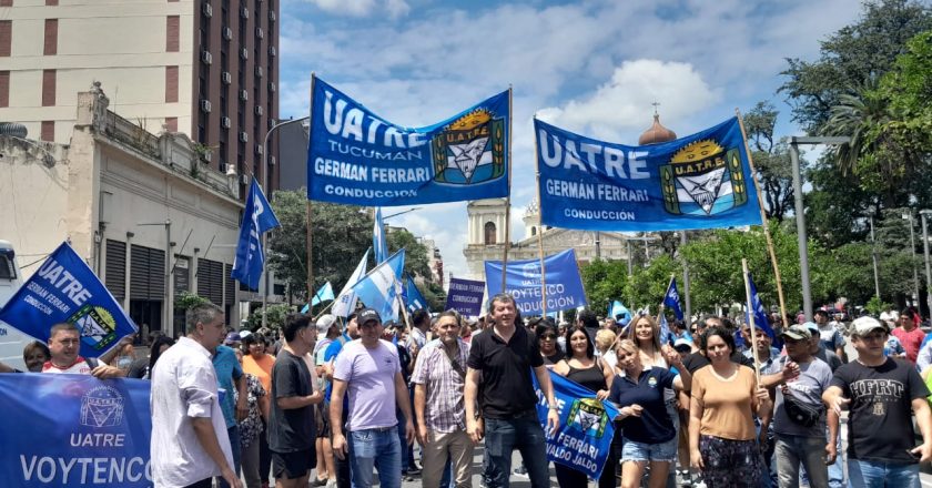 Jaldo mandó a reprimir una protesta en las rutas tucumanas en el marco del paro general y la UATRE lo repudió: «Lamentamos que un gobernador, al que hemos apoyado, tome estas medidas contra los trabajadores»