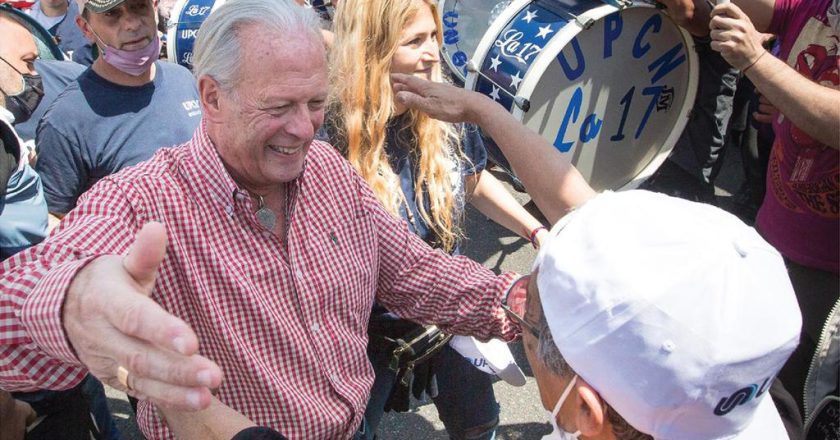 Andrés Rodríguez tira toda la carne al asador y convoca a una gran movilización para defender el Fondo Nacional de las Artes y en rechazo de la Ley Ómnibus