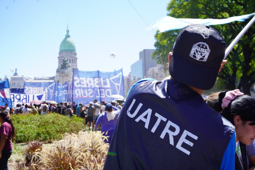 Jaldo mandó a reprimir una protesta en las rutas tucumanas en el marco del paro general y la UATRE lo repudió: "Lamentamos que un gobernador, al que hemos apoyado, tome estas medidas contra los trabajadores"