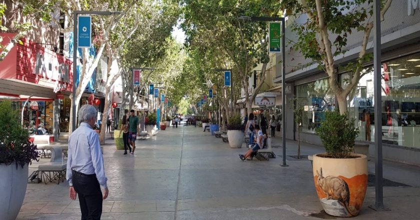 Por la caída en las ventas, ya despiden a trabajadores de grandes comercios en San Juan