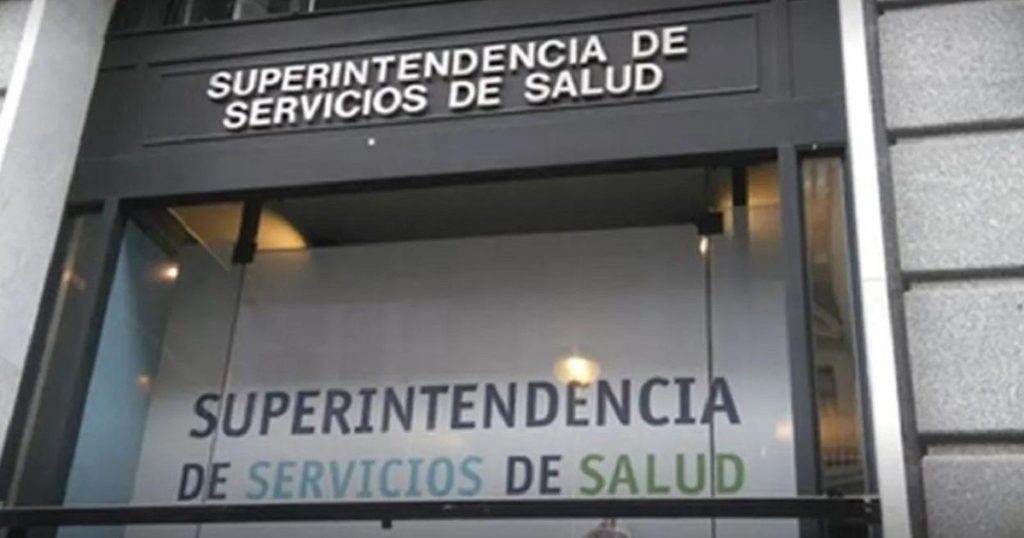 Rodríguez Chiantore se enteró que lo echaron de la Superintendencia de Salud por el Boletín Oficial y en los gremios aseguran que "están desplazando a todos para poner gente de los negocios de las prepagas"