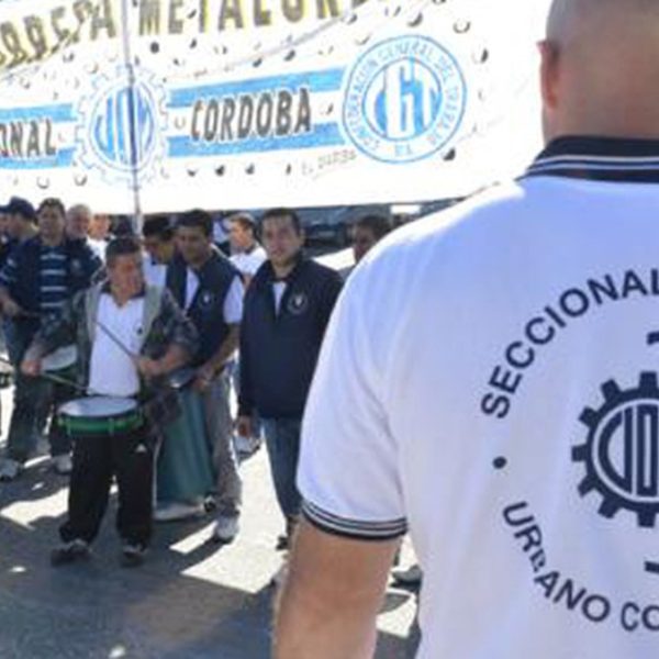 La UOM Córdoba profundiza su plan de lucha contra la paritaria firmada por la intervención y convoca a una gran marcha metalúrgica