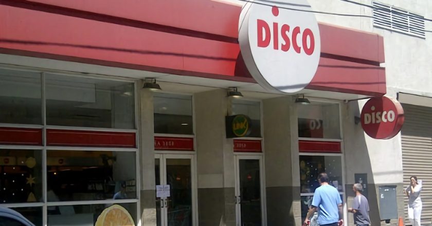 Alerta y movilización en el Sindicato de Comercio por despidos y el vaciamiento de sucursales de supermercados Disco