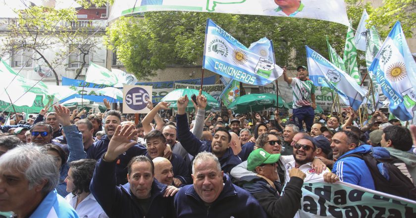 Camioneros: Si no se homologa la paritaria del 25% ya firmada antes del lunes, Pablo Moyano advirtió que paralizarán la actividad