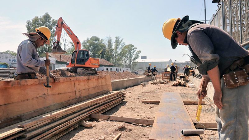 Alerta máxima en la construcción: declaran el estado de emergencia y advierten por el futuro de 1400 empresas y la destrucción de 200 mil empleos