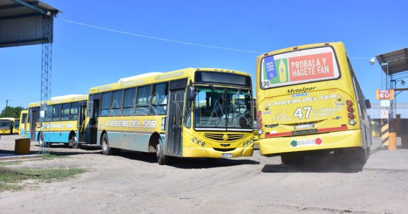 Anuncian un paro total del transporte de pasajeros en Formosa por salarios adeudados