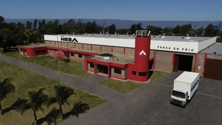 La industria sigue sintiendo el golpe del Plan Milei: tanda de despidos en la productora de electrodomésticos Nueva Neba