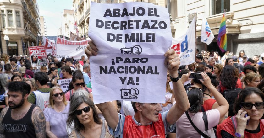 El Gobierno apela el fallo que anuló el capítulo laboral del DNU ante la Corte Suprema y pone sus fichas en el Congreso