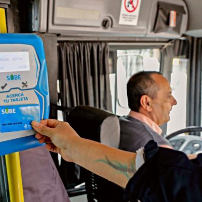Inflación: La canasta de servicios públicos se disparó 10,1% en junio y acumula un alza del 919% desde diciembre de 2023