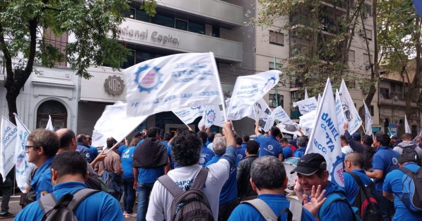 #URGENTE Con la cancha inclinada, volvió a fracasar la paritaria siderúrgica y la UOM inicia mañana a un paro total de 48 horas en todas las plantas