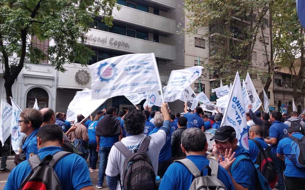 Volvió a fracasar la paritaria metalúrgica y a la UOM se le terminó la paciencia: paro de 24 horas esta semana y de 48 y 72 horas las siguientes