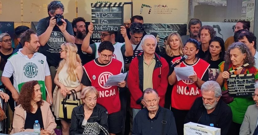 Represión y detenidos: ATE Capital, el Frente de Izquierda y trabajadores de la industria del cine se manifestaron contra el recorte al INCAA y el cierre del emblemático Gaumont
