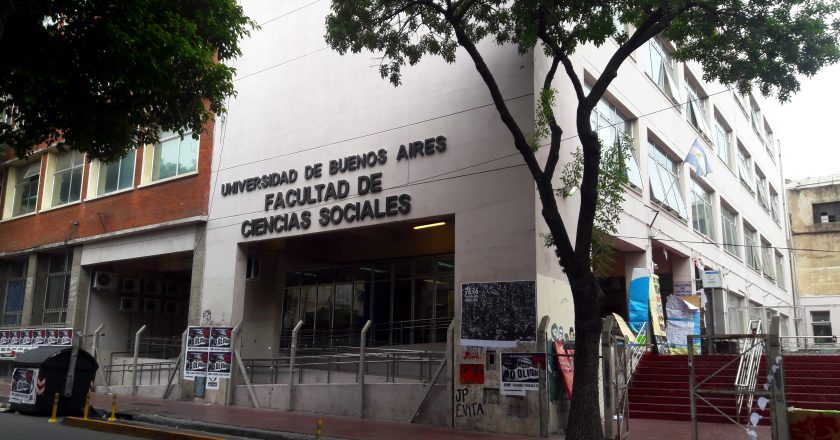 Por la crisis presupuestaria de las universidades nacionales, la UBA institucionaliza el paro de 24 horas del jueves en todas las unidades académicas