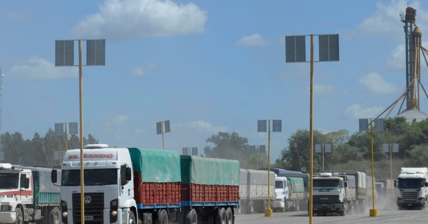 Los del transporte se suman al scrum empresario ante la Corte Suprema y presionan para quede vigente la Reforma Laboral por Decreto de Javier Milei