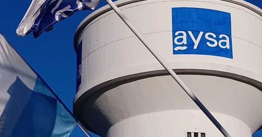 Lanzan una campaña para derogar los decretos que permiten privatizar AYSA