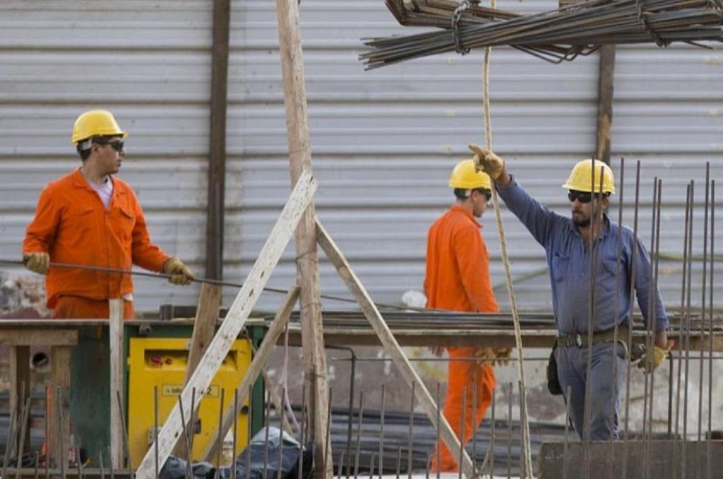 La UOCRA Entre Ríos le pide a Milei que reactive la obra pública: "Queremos llevar el pan a nuestros hijos"