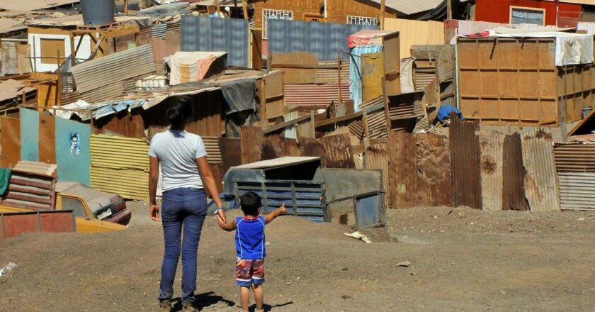#GRAVE Por el deterioro salarial, un tercio de los trabajadores ocupados vive en hogares pobres