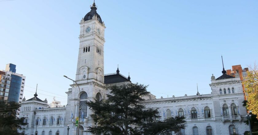 UPCN BA abrochó aumento salarial para los trabajadores municipales de La Plata