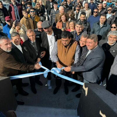 Ante más de 200 personas, el sindicato de Conductores y Motoristas Navales Siconara inauguró la nueva sede de su Seccional Rawson