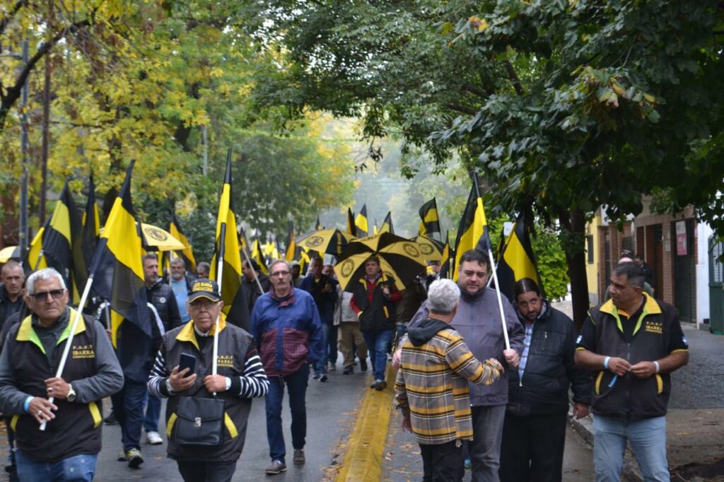 Con Hugo y Facundo Moyano, las 62 Organizaciones recordaron el primer paro contra la dictadura y rechazaron la Reforma Laboral: ¿Cuándo van a llamar a que colaboren los empresarios o las multinacionales?