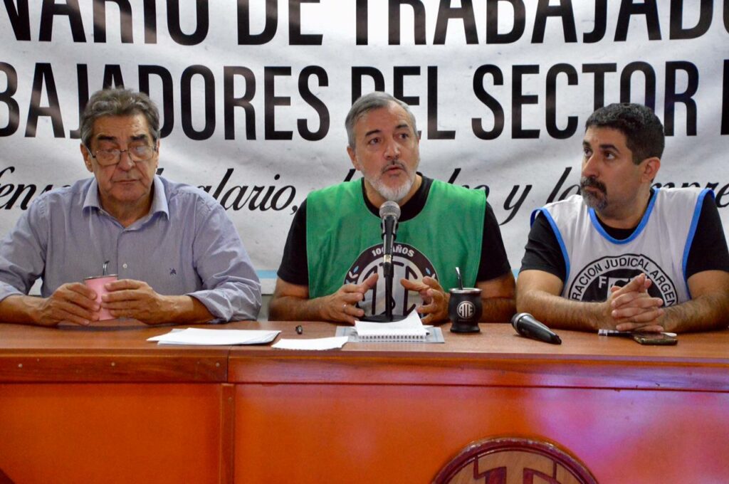 #AHORA Los estatales van a otra jornada nacional de lucha y suman una parada a la escalada de protestas contra el Gobierno de Javier Milei