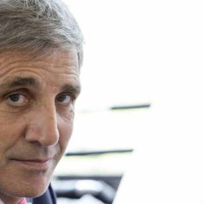 ATE denunció que el Gobierno se endeudó por 300 millones de dólares para pagar los retiros voluntarios de estatales: «Se endeudan en dólares para despedir en pesos»