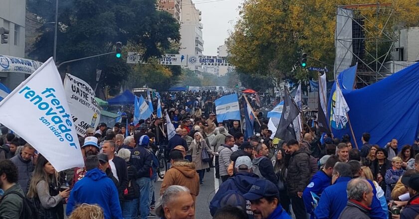 La CGT mostró músculo, acusó al Gobierno de aplicar “un ajuste brutal” y de no tener un plan económico sustentable