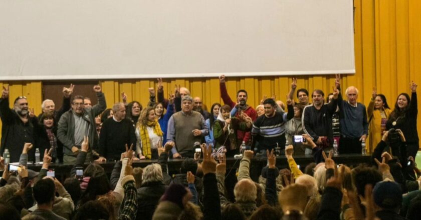 La CGT, las CTA, organismos de DDHH y movimientos sociales confirmaron que marcharán al Senado durante el tratamiento de la Ley Bases