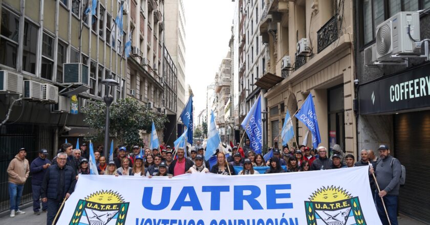 La Uatre confirmó su adhesión al paro nacional y su oposición a la Ley Bases: «Aumentará el trabajo no registrado, acentuará la precariedad laboral, elevará el trabajo esclavo y el infantil»