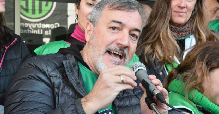 El Gobierno convocó a paritarias de estatales y ATE exige un aumento por encima de la inflación sin cuotas: «Necesitamos una rápida inyección de recursos en los bolsillos de todos los trabajadores»