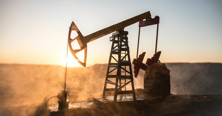 Cepo paritario: La Federación de Petroleros reclama reanudar las paritarias y advierte sobre medidas de fuerza