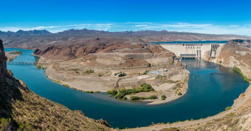 El agua, en concesión: arrancan las privatizaciones con cuatro hidroeléctricas