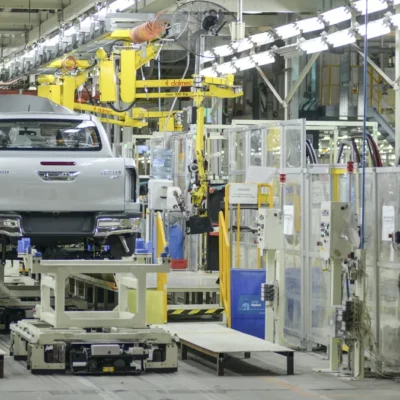 La producción automotriz creció en septiembre, aunque sigue por debajo de 2024