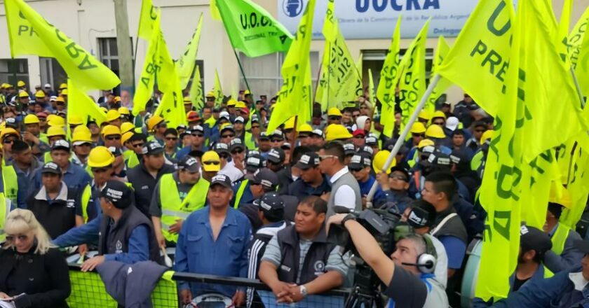 Por el cepo paritario, la UOCRA se declaró en Estado de Alerta y Movilización en todo el país y empieza a extenderse la conflictividad laboral