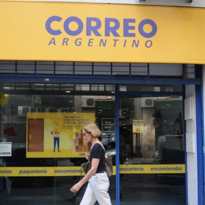 Trabajadores de Correo Argentino denuncian atraso salarial y alertan por cierres de oficinas para avanzar a un esquema de privatización