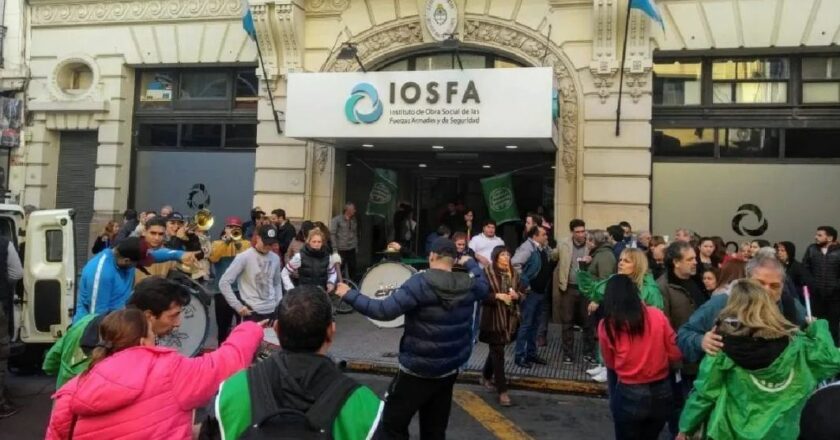 Tras el escándalo de las coimas, ATE IOSFA reclamó por medicamentos oncológicos y terapias para chicos con discapacidad: «Dónde está la plata de los afiliados»