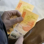 Consultoras advierten que los salarios siguen muy abajo del nivel que tenían antes de Milei