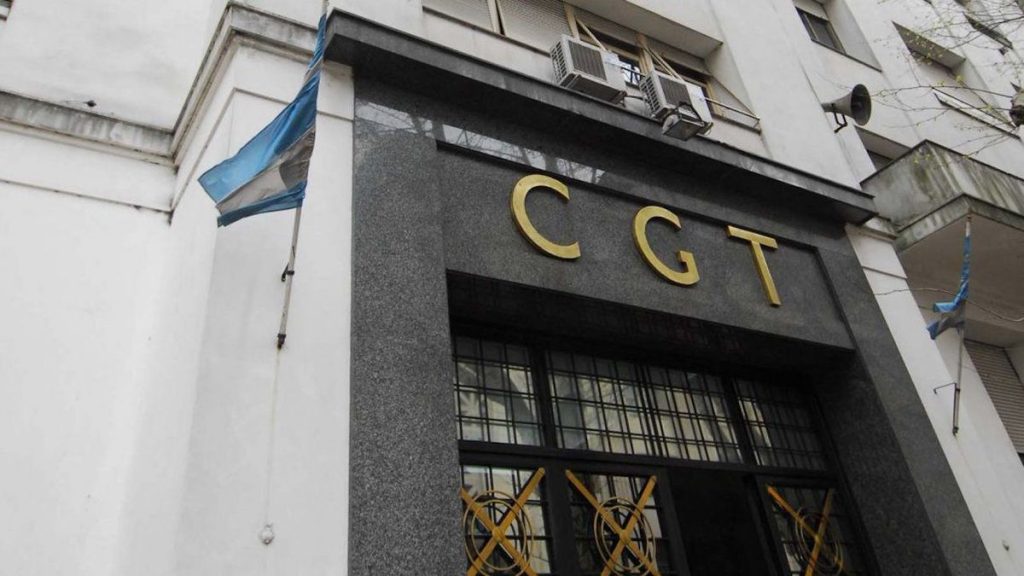 Gerardo Martínez salió a despegarse del borrador de Reforma Laboral que el Gobierno le atribuye al Consejo de Mayo: "Ningún país crece empobreciendo a sus trabajadores"