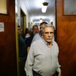 En una determinación que puede sentar un peligroso precedente, elevaron a juicio a Carlos Acuña por una protesta en una estación de servicio