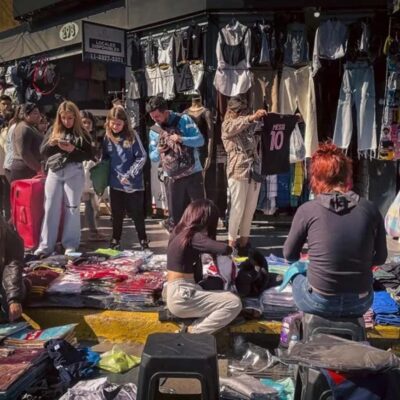 La informalidad trepa al 44,2% y atrapa a jóvenes y mujeres