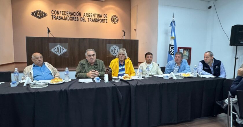 La central de gremios del transporte CATT criticó a la Justicia por la «proscripción y persecución judicial» contra Cristina Kirchner