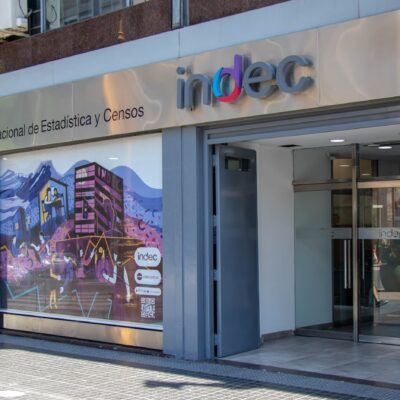 El costo de vida sigue en alza: un trabajador necesitó más de $2,2 millones en febrero y criar un hijo superó los $600.000