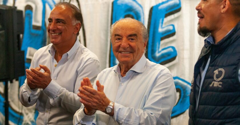 Comercio difundió el acuerdo salarial del 5,4% firmado con las cámaras empresarias con la cláusula que le permitió esquivar el cepo paritario del Gobierno