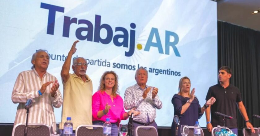 Se lanzó oficialmente el Partido TrabajAr con el que Barrionuevo buscará tener alfiles propios en el universo legislativo