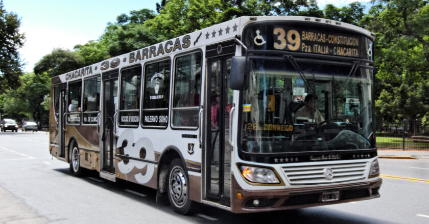 Delegados de la línea 39 reclamaron que Roberto Fernández tenga «un acto de grandeza» y de un paso al costado de la UTA